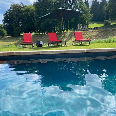 Domaine De Montmery Sa Piscine Son Jardin Ses Espaces Ambazac Bagian luar foto